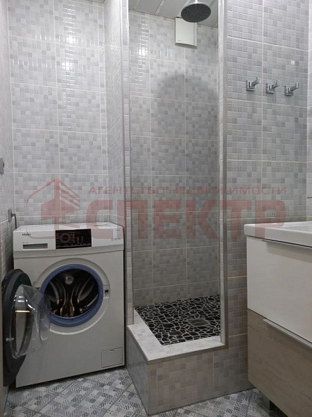 2-к квартира, 74 кв.м.