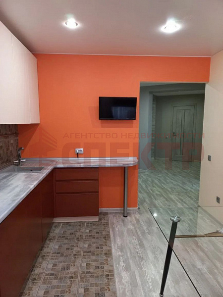 2-к квартира, 74 кв.м.